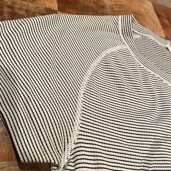 Lululemon, stripped, short sleeve shirt - Picture 6 of 6